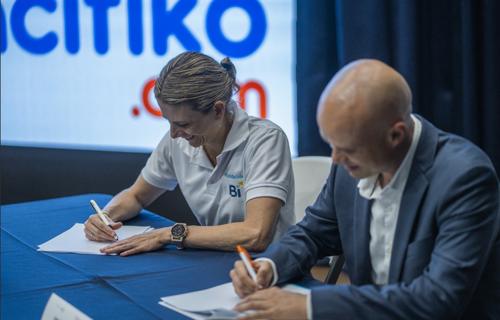 Fundaci&oacute;n Bi, Pacifiko.com, emprendedores, e-commerce, MIPYMES, en l&iacute;nea, empresas, digitalizaci&oacute;n, transformaci&oacute;n, Guatemala, Soy502