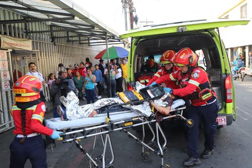 La v&iacute;ctima fue identificada como Auder An&iacute;bal Catal&aacute;n Bulex. (Foto: Bomberos Municipales)