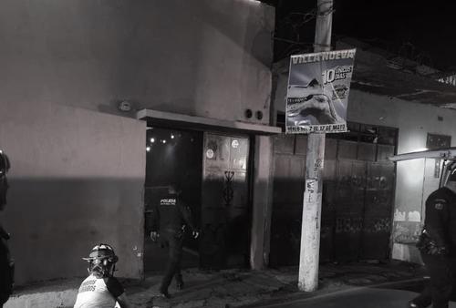 Dos hombres murieron y dos m&aacute;s resultaron heridos en el hecho de violencia. (Foto: Bomberos Voluntarios)