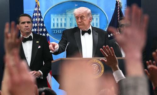 Donald Trump indic&oacute; en una entrevista que el sospechoso hab&iacute;a escrito un manifiesto "anticristiano". (Foto: AFP)