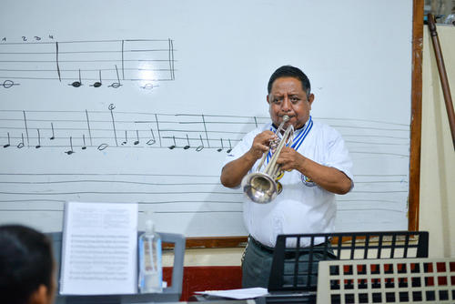 Ha dedicado su vida a la m&uacute;sica y formaci&oacute;n de nuevos m&uacute;sicos. (Foto: &Aacute;ngel Revolorio/Colaborador)