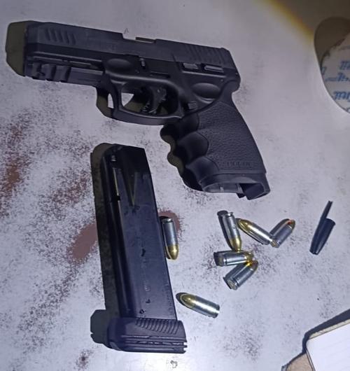 El arma fue incautada y servir&aacute; como evidencia del caso. (Foto: PNC)