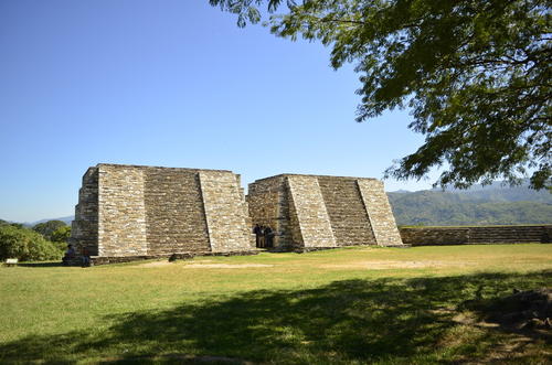 El sitio arqueol&oacute;gico Chuwa Nima&acute;Ab&acute;&Auml;j, tambi&eacute;n conocido como Mixco Viejo, figura en la obra. (Foto: Carlos Sotz)