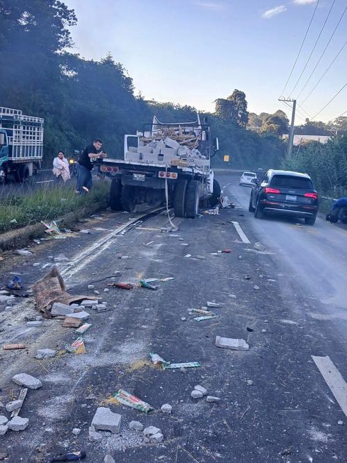El tr&aacute;nsito ha sido afectado esta ma&ntilde;ana en la carretera a El Salvador. (Foto: PMT de Villa Canales)
