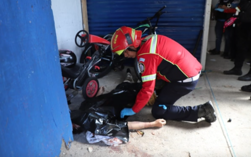 Uno de los implicados falleci&oacute; tras haber sido estrangulado. (Foto: CMB)