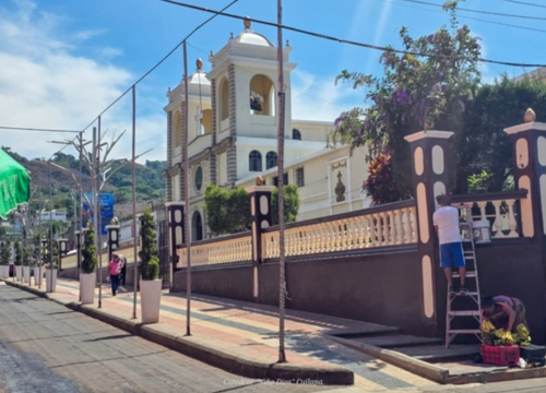 La posible manifestaci&oacute;n Eucar&iacute;stica ocurri&oacute; en la Catedral Ni&ntilde;o Dios, ubicada en Cuilapa. (Foto: Facebook)