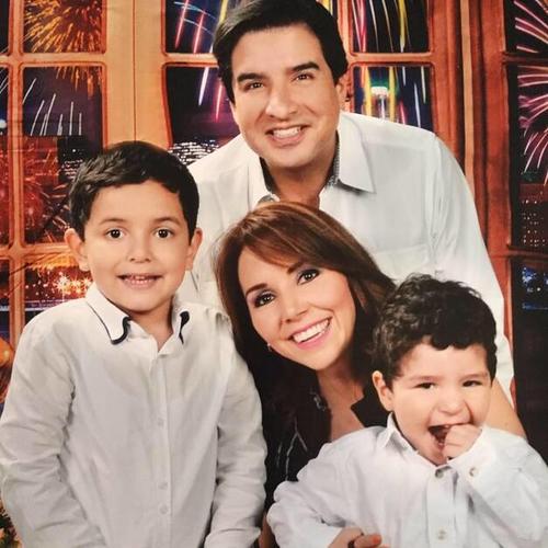 Jackeline de De Le&oacute;n form&oacute; un hogar junto a su esposo y tres hijos. (Foto: cortes&iacute;a)
