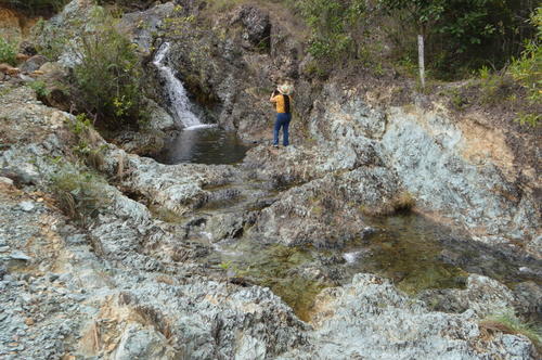 Si buscas un lugar para relajarte luego de las fiestas de fin de a&ntilde;o, esta cascada es ideal. (Foto: Juan Carlos Aquino/Colaborador)