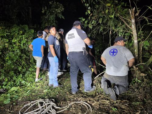 Socorristas trabajaron durante horas para rescatar los cuerpos sin vida y a los sobrevivientes. (Foto: Henry de Le&oacute;n/colaborador)