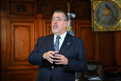 Bernardo Ar&eacute;valo, cadena, mensaje presidencial, elecciones de segundo grado, 03