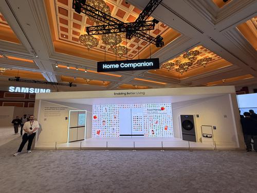 The First Look, Samsung, Las Vegas, CES, IA, Micro RGB, Music Studio, Guatemala, Soy502