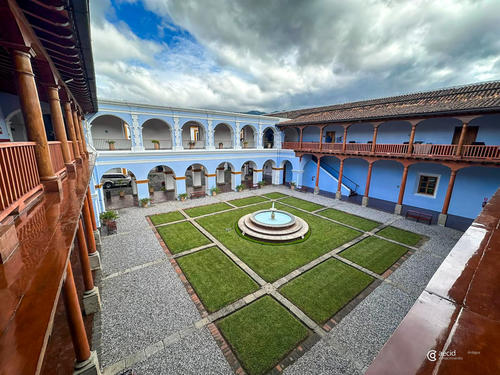 As&iacute; luce actualmente uno de los claustros del colegio, tras su restauraci&oacute;n. (Foto: Carlos Vicente/Colaborador)