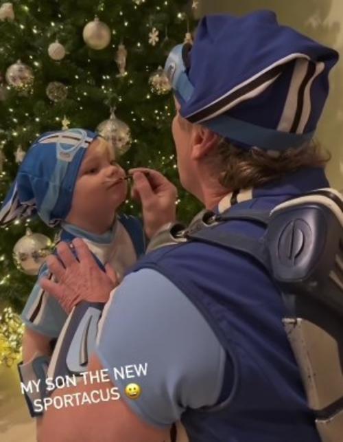 El actor comparti&oacute; un emotivo momento junto a su hijo. (Foto: Instagram)