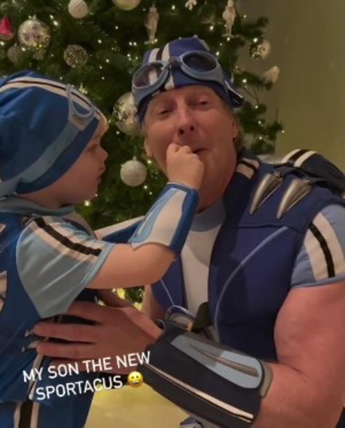 Scheving declar&oacute; que su hijo es el "nuevo Sportacus". (Foto: Instagram)