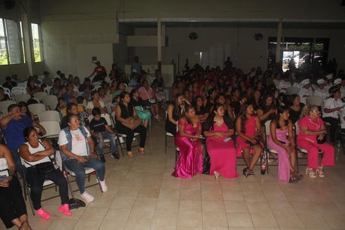 El proyecto inici&oacute; hace tres a&ntilde;os, siendo solo para mujeres, pero ahora tambi&eacute;n se incluy&oacute; a hombres. (Foto: Jorge Morales/Colaborador)