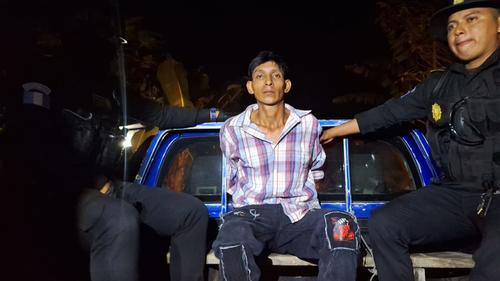 El capturado fue identificado como Ronal Antonio L&oacute;pez Joachin, alias "Indio Cirilo". (Foto: PNC)