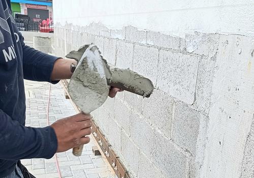 Se debe colocar correctamente el adhesivo. (Foto: Oswaldo Cop/Colaborador)