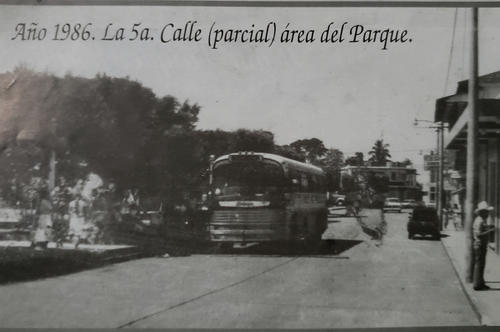 La 5a. calle daba muestras de innovaci&oacute;n en los ochenta. (Foto: Cortes&iacute;a)