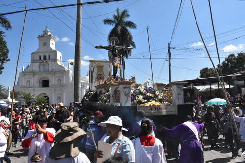 La parroquia Santiago fue el primer lugar que recibi&oacute; a la imagen venerada en la Capital Centroamericana de la Fe. (Foto: Archivo)