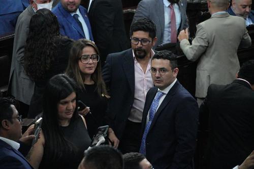 Bernardo Ar&eacute;valo, gobierno, dos a&ntilde;os de gesti&oacute;n, Congreso, econom&iacute;a, institucionalidad, 05