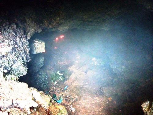 En esta cueva habr&iacute;a fallecido el cacique. Los ancianos acuden al lugar a rezar. (Foto: Archivo)