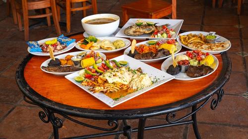 Finca D&rsquo;Rocks ofrece una amplia variedad gastron&oacute;mica que incluye carne y mariscos. (Foto: D'Rocks Jutiapa)