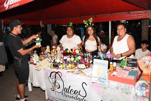 Otros elaboran artesan&iacute;as que luego ofrecen en ferias y otros lugares. (Foto: Wilder L&oacute;pez/Colaborador)