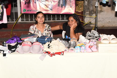 Los vendedores indican que lo primordial es tener las ganas de salir adelante. (Foto: Wilder L&oacute;pez/Colaborador)