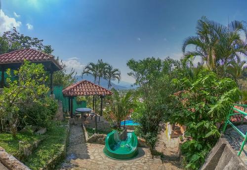 El verdor de la vegetaci&oacute;n de Las Cascadas invita a captarla en foto. (Foto: FB Parque Acu&aacute;tico Las Cascadas)