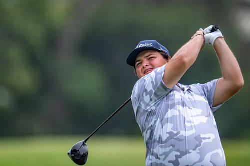 El jugador, Hugo Mayora, realiz&oacute; una excelente ronda en el segundo d&iacute;a de competencia, al tirar para 69, -1 bajo el par, y as&iacute; super&oacute; el corte para disputar los dos d&iacute;as finales del certamen. (FOTO: Saulo L&oacute;pez)