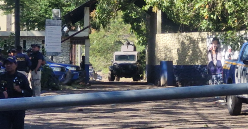 En el per&iacute;metro de este penal se encuentra un c&iacute;rculo de seguridad tanto por PNC como el ej&eacute;rcito. (Foto: Jorge Morales/Colaborador)
