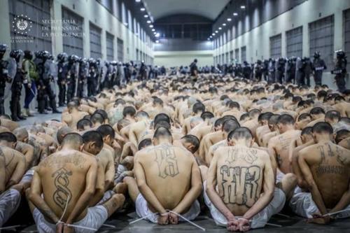 Instalaciones del Cecot, la c&aacute;rcel de m&aacute;xima seguridad en El Salvador. (Foto: Secretar&iacute;a de Prensa de la Presidencia de El Salvador)