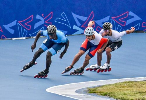 Faberson durante una competencia internacional de patinaje de velocidad. (Foto: COG)