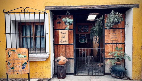 El comercio local se beneficia con los productos elaborados con n&iacute;spero. (Foto: Carlos Vicente/Colaborador)