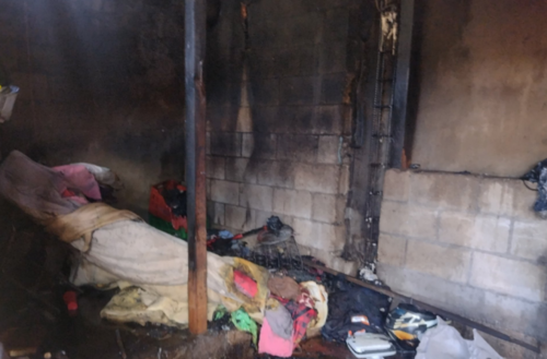 El fuego consumi&oacute; bienes materiales valorados en Q14 mil. (Foto: ASONBOMD)