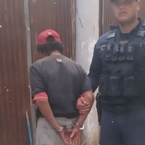 El arma incautada servir&aacute; para fortalecer la investigaci&oacute;n. (Foto: Redes Sociales)