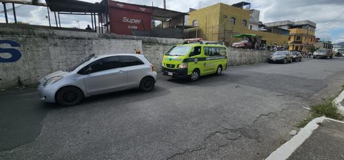 El en el interior del autom&oacute;vil se encontr&oacute; a un hombre fallecido del lado del piloto. (Foto: Jorge Sent&eacute;/colaborador)