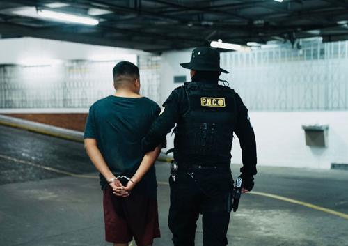 El presunto terrorista fue identificado como Rony Eduardo Diego Reyes. (Foto: PNC)