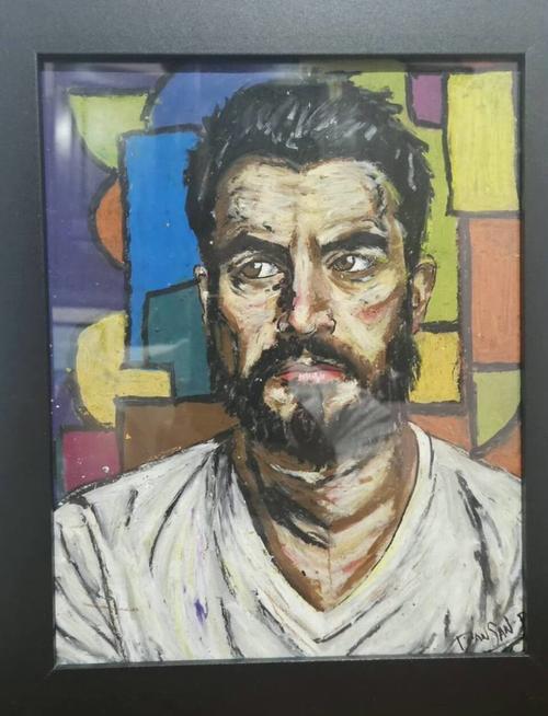 Usa el arte pict&oacute;rico como otra v&iacute;a de introspecci&oacute;n y expresi&oacute;n. (Foto: DanSan-R)