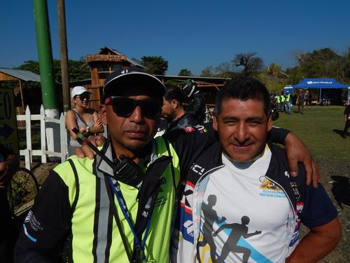 Contin&uacute;a recibiendo el aprecio y los saludos de la poblaci&oacute;n. (Foto: FB Luis Rodolfo Muj)