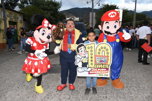 Los desfiles son otros de los atractivos de la localidad, en los que se suman estudiantes, bandas y empresas. (Foto: Wilder L&oacute;pez/Colaborador)