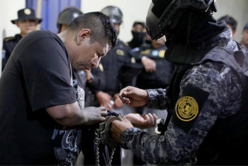 Tambi&eacute;n se se&ntilde;al&oacute; como pendiente la implementaci&oacute;n de una base de datos integral de los privados de libertad, con controles que eviten suplantaciones, uso de alias y pr&aacute;cticas de corrupci&oacute;n. (Foto: Archivo/Soy502)