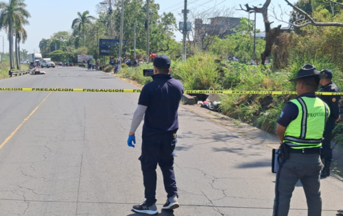 El paso est&aacute; cerrado para que las autoridades realicen las diligencias correspondientes. (Foto: PROVIAL)