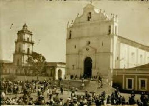 Parte del paisaje arquitect&oacute;nico del centro de Santa Cruz ha permanecido intacto. (Foto: RR SS)