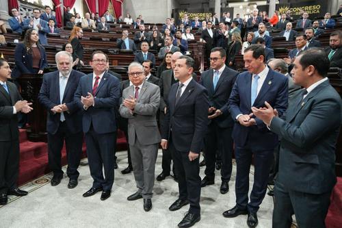 El Congreso jurament&oacute; a la Comisi&oacute;n de Postulaci&oacute;n para elegir al nuevo Fiscal General y Jefe del Ministerio P&uacute;blico. (Foto: Wilder L&oacute;pez/Soy502)