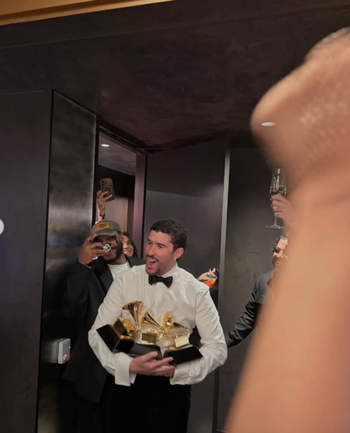 bad bunny reacción curiosa super bowl 1