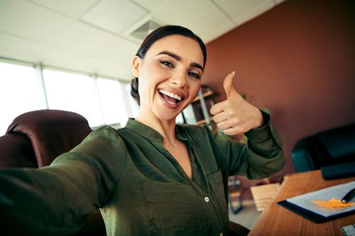Muestra h&aacute;bitos que reflejen compromiso y responsabilidad en el trabajo. (Foto: shutterstock)
