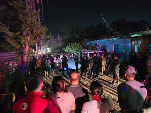 Las autoridades investigan el crimen que se registr&oacute; la noche del pasado mi&eacute;rcoles. (Foto: Julio V&aacute;squez/colaborador)