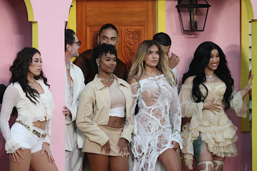 bad bunny casita super bowl personalidades 3