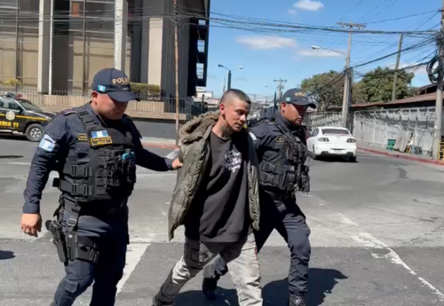 El detenido fue identificado como Hernando Valencia Loaiza, de nacionalidad colombiana. (Foto: PNC)